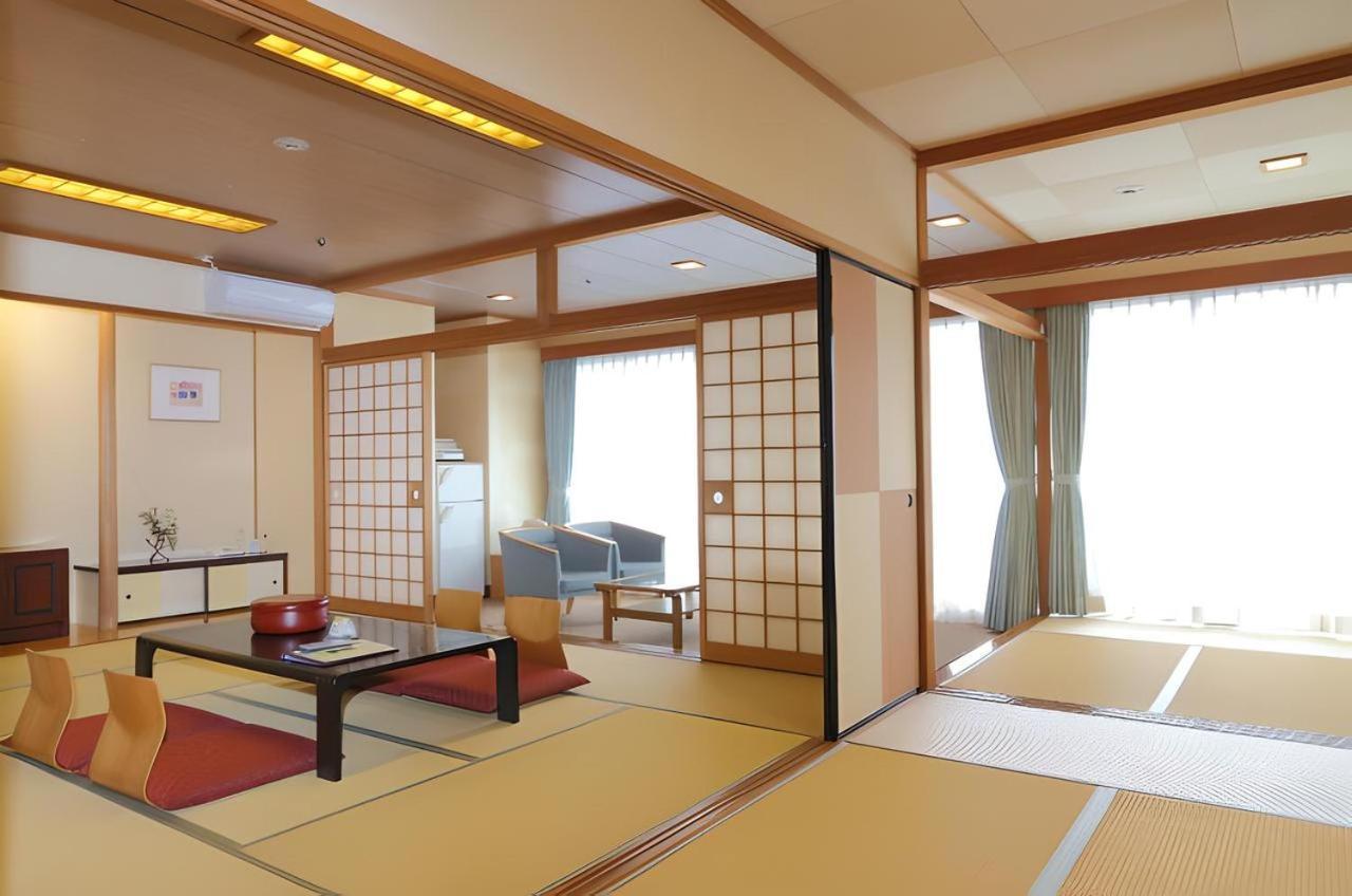New Sunpia Tsuruga Hotell Eksteriør bilde